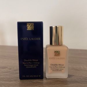2W0 Warm Vanilla Estée Lauder Double Wear Foundation